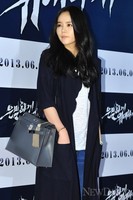 [포토]레인코트 입어도 청순한 '한가인'(은밀하게 위대하게)