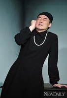 [포토]혼자서 35역, 연극 '나는 나의 아내다'