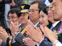 [포토]위조상품 유통근절 캠페인 참석한 '문정림' 의원(짝퉁OUT 정품OK)