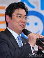 [포토]격려사하는 새누리당 홍지만 의원(짝퉁OUT 정품OK)