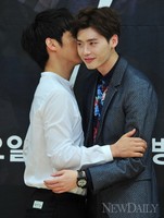 [포토]윤상현-이종석, '이 두 남자 뭐지~?'