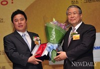 [포토]뽀로로 만든 오콘 '김일호'대표, 창조브랜드대상 수장