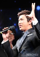 [포토]열창하는 박건형(스칼렛 핌퍼넬)