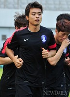 [포토]이동국, 런닝으로 몸을 풀며서