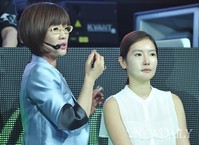 [포토]악마베이스 시연하는 유양희 원장