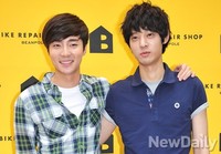 [포토]다정한 로이킴과 정준영(바이크 리페어)