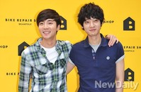 [포토]다정한 '로이킴-정준영'(바이크 리페어)