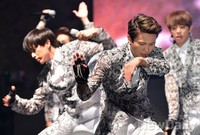 [포토]제국의아이들 화려한 댄스~