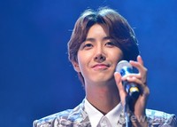 [포토]제국의아이들로 컴백한 광희