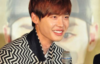 [포토]'이번엔 사극이에요' 이종석의 쑥스러운 미소(관상제작보고회)