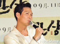 [포토]이정재, 진지하게 답변하는 모습(관상제작보고회)