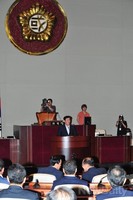 [포토]의원총회에서 모두발언 하는 최경환 원내대표