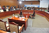 [포토]국정원 국정조사 청문회 '텅 빈 증인석'