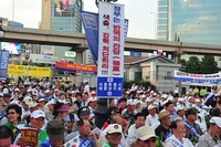[포토]서울역 광장 가득 메운 '애국세력'