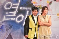 [포토]열애의 재미를 더해줄 커플 '이한위-조수경'