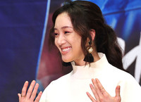 [포토]메디컬탑팀 정려원, 외과의사라면 역시 이 포즈죠!