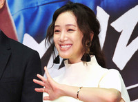 [포토]메디컬탑팀 주지훈-정려원, 인사는 이렇게 하는거죠~ 두 사람의 장난스러운 인사