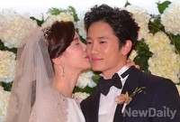 드라마의 한 장면이 아니라 '지성-이보영' 결혼