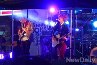 [칸 광고제]비오는 홍대거리, 인디밴드 공연으로 후끈