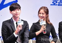 [포토]노브레싱, 생글생글 웃는 유리와 웃음이 꽃피는 제작보고회