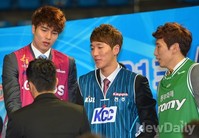 [포토]KBL신인드래프트 1,2,3순위 모두 경희대 선수 지명