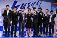 [포토]노브레싱 제작보고회, 화이팅 외치는 배우들