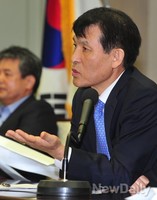 [포토]지식인 100인, '종북세력 세확장 더는 볼 수 없어'