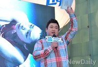[포토]서울 한복판 빌딩 오르는 빌더링2 행사 사회 맡은 김준현