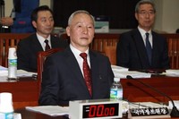 [포토]국회 정보위 참석한 남재준 국정원장
