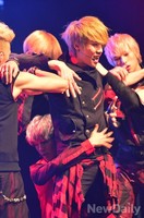 [포토]신인그룹 소년공화국, 난해한 댄스