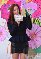 [포토]한정판 판매에 직접 나선 김태희