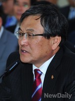 [포토]질문에 답하는 미래창조과학부 '최문기' 장관