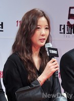 [포토]더 파이브 이청아, 저도 이제 나이 앞자리가 바뀌었어요!