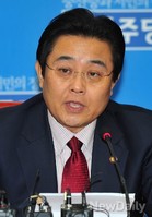 [2013국감]기자간담회 가지는 전병헌