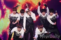 [포토]쇼챔피언 방탄소년단, 에블바디 세이 노!