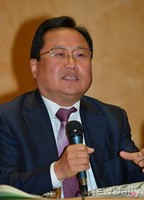 [포토]발표자로 나선 이명희 교수