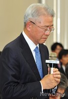 [2013국감]고개 떨군, 현재현 동양그룹 회장