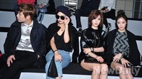 [포토]케이윌-박은지-은정-효민, 패션쇼 시작 기다리는 중