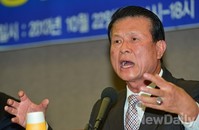 [포토]국정원 개혁 관련 세미나, 발제하는 송대성 소장