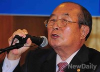 [포토]인사말하는 이상훈 애국단체총협의회 상임의장