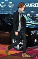 [포토]SIA 홍종현, 모델 기럭지 어디가나 걷기만 해도 화보