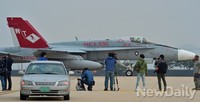 [포토]한국에 없는 F-18, 맥스썬더 연합훈련 위해 군산에
