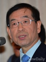 [포토]관훈클럽 초청 토론회에 참석한 박원순 시장