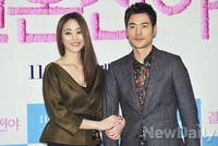 [포토]결혼전야 김효진-김강우, 팔짱끼고 환한 미소