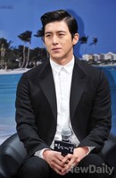 [포토]집으로 가는 길 고수, 가만히 있어서 조각미남