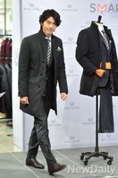 [포토]현빈, 수트가 잘 어울리는 남자