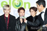 [포토]멜론뮤직어워드, 즐거운 이기광-양요섭, 멍한 표정의 장현승