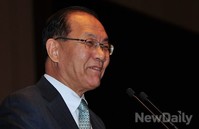 [포토]모두발언 하는 새누리당 '황우여' 대표