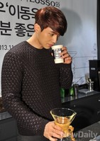 [포토]커피를 아는 남자 이동욱, 커피향이 진하네요