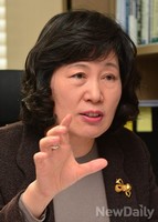 [포토]민중사학 문제점 지적하는 정경희 박사